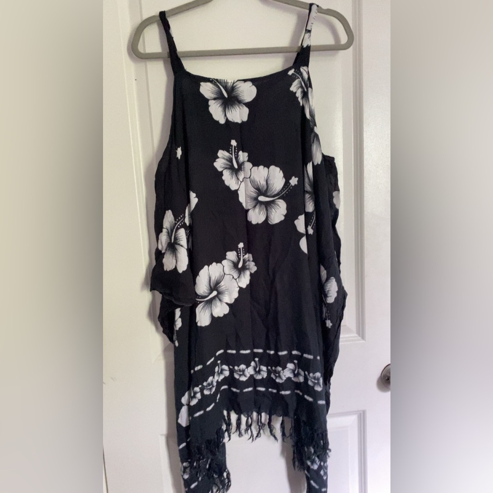 Floral Black and White Swim Cover-up